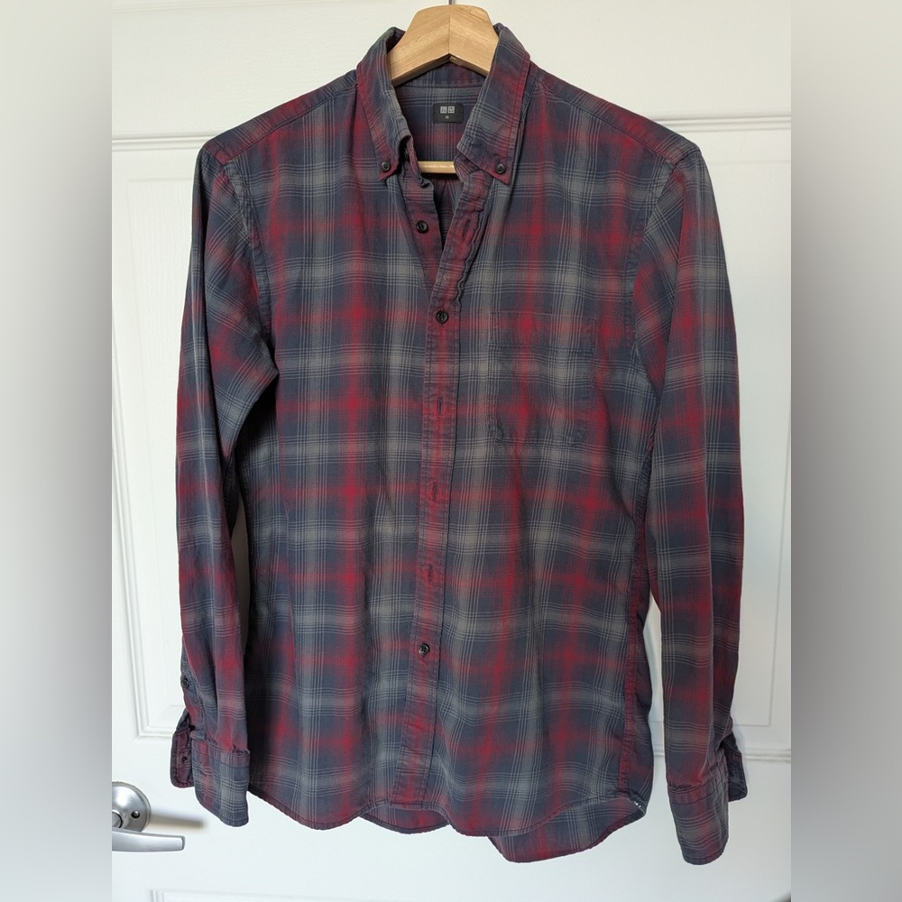 Uniqlo 100% Cotton Plaid Button-Down Shirt Size XS